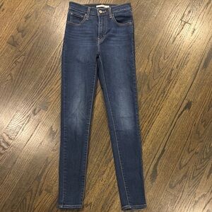 Women's Levi’s Blue Jeans (size 26)